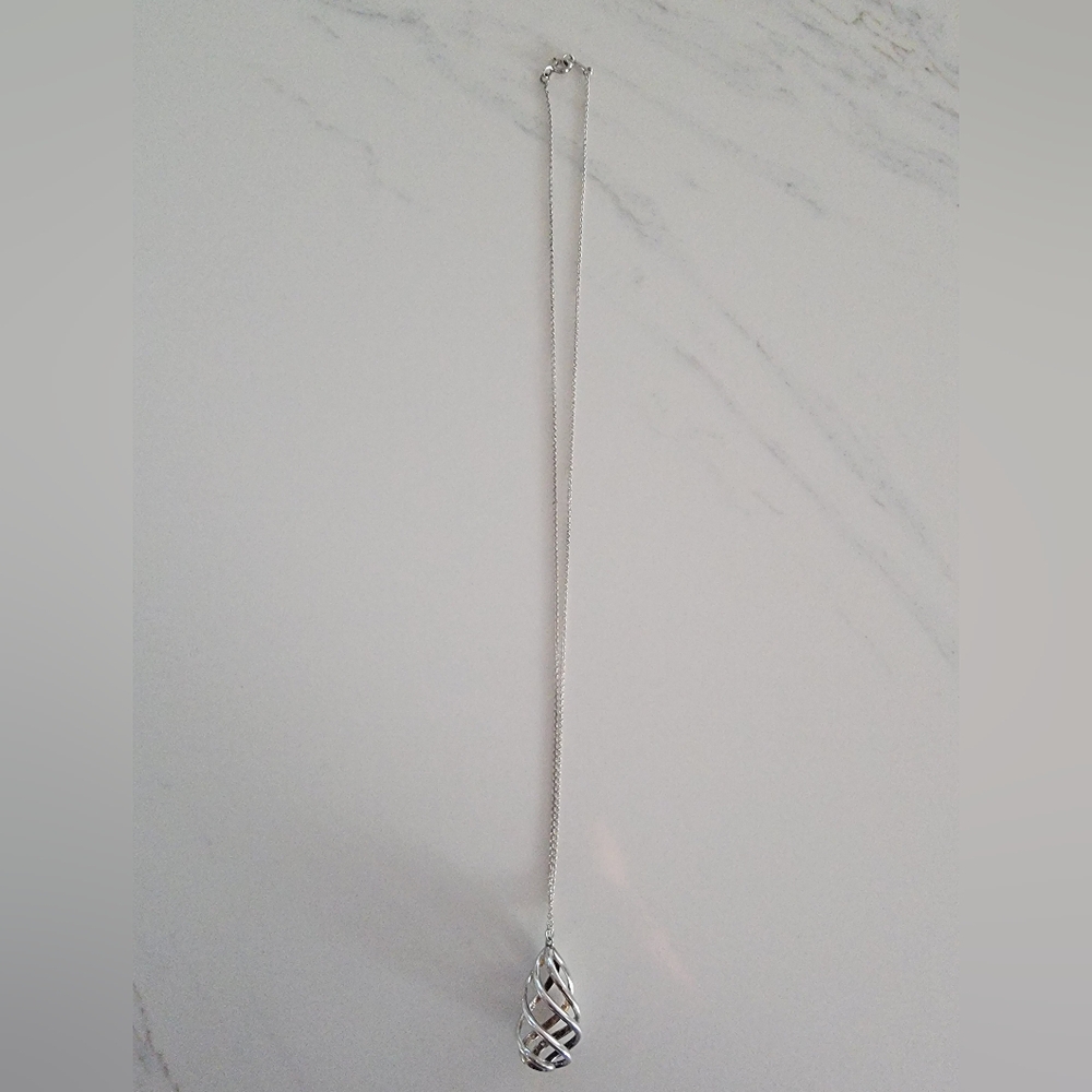 Tiffany & Co. Silver Ribbed Pendant Necklace - Picture 5 of 5